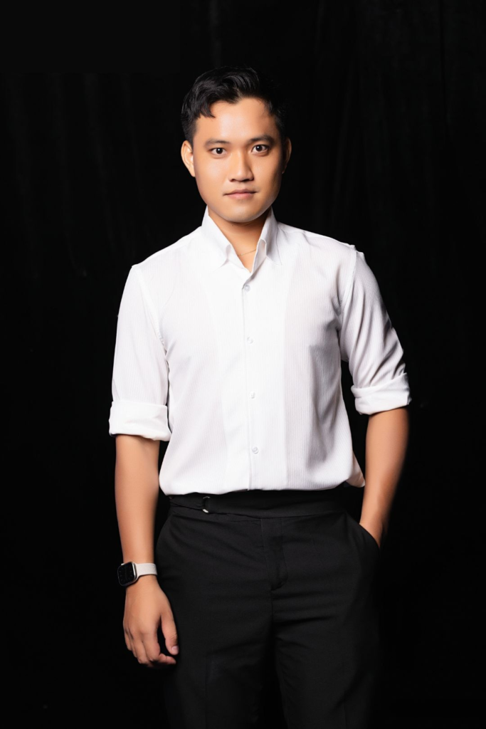Tiết lộ về chiến sĩ cảnh vệ 'gây sốt' ở Mr World Vietnam 2024 1 image 69