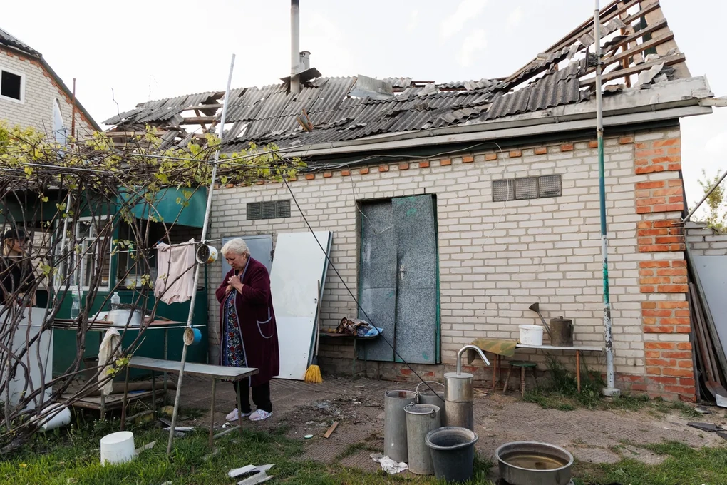 48 giờ chứng kiến cuộc sống của người dân Ukraine ở "túi bom" Kharkov 2 image 77