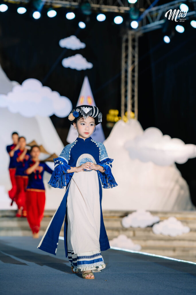 Trần Ngọc Ánh: Vedette Nhí Rực Rỡ tại MÂY Fashion Show ở Hà Giang 2 DSC08044
