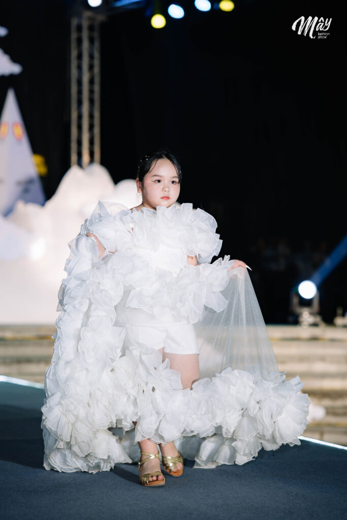 Vedette Vũ Gia Hân - Bức Tranh Sắc Màu Tại MÂY Fashion Show 2 DSC08238