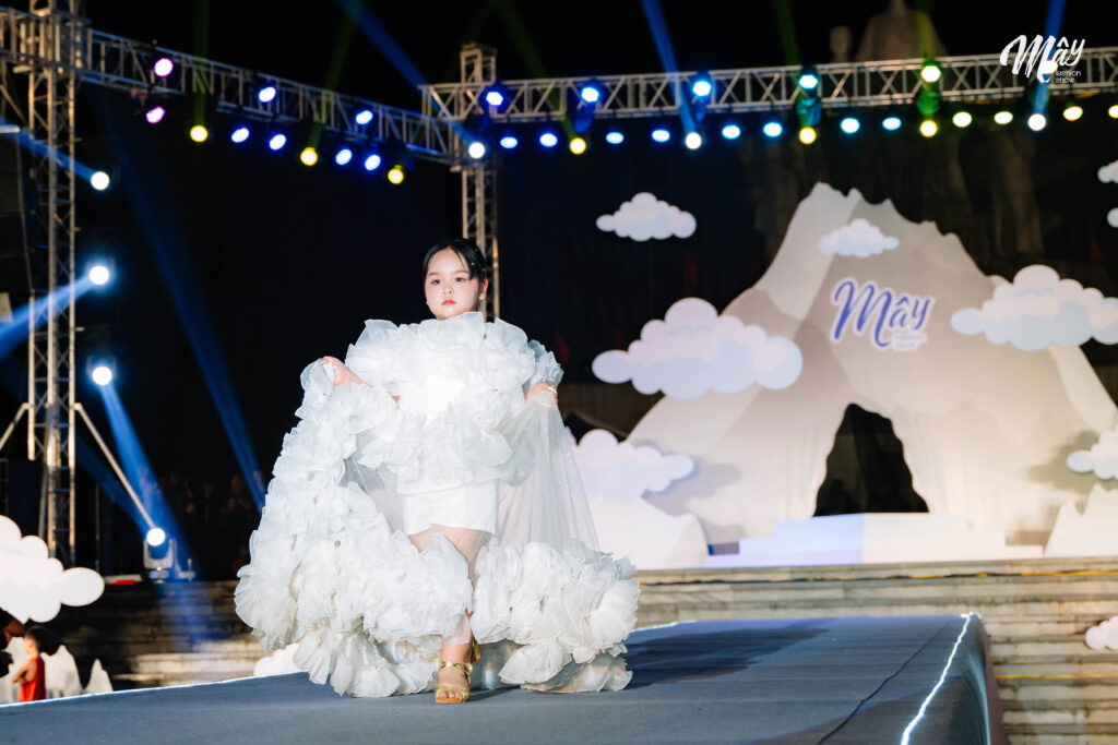 Vedette Vũ Gia Hân - Bức Tranh Sắc Màu Tại MÂY Fashion Show 1 HHA03514