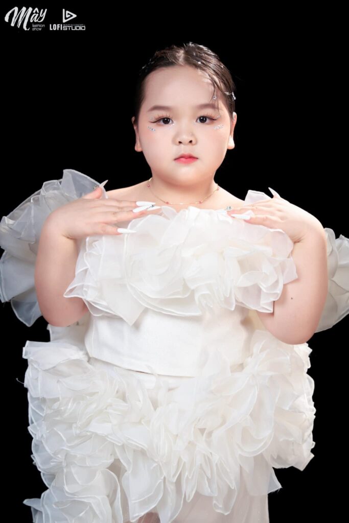 Vedette Vũ Gia Hân - Bức Tranh Sắc Màu Tại MÂY Fashion Show 3 IMG 5076