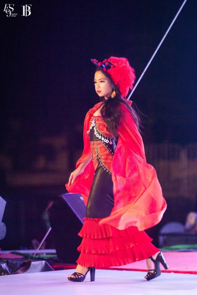 Mãn Nhãn Phần Trình Diễn Của Đại Sứ Ước Mơ Nguyễn Lê Đan Thy tại “Xứ Sở Ước Mơ” Fashion Show 4 image 72