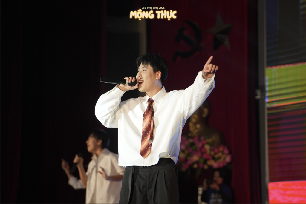 Duniverse mang không gian âm nhạc “chữa lành” đến sân khấu Gala Vọng Đông 2025: Mộng Thực 3 Screenshot 2026 01 16 at 13.10.17