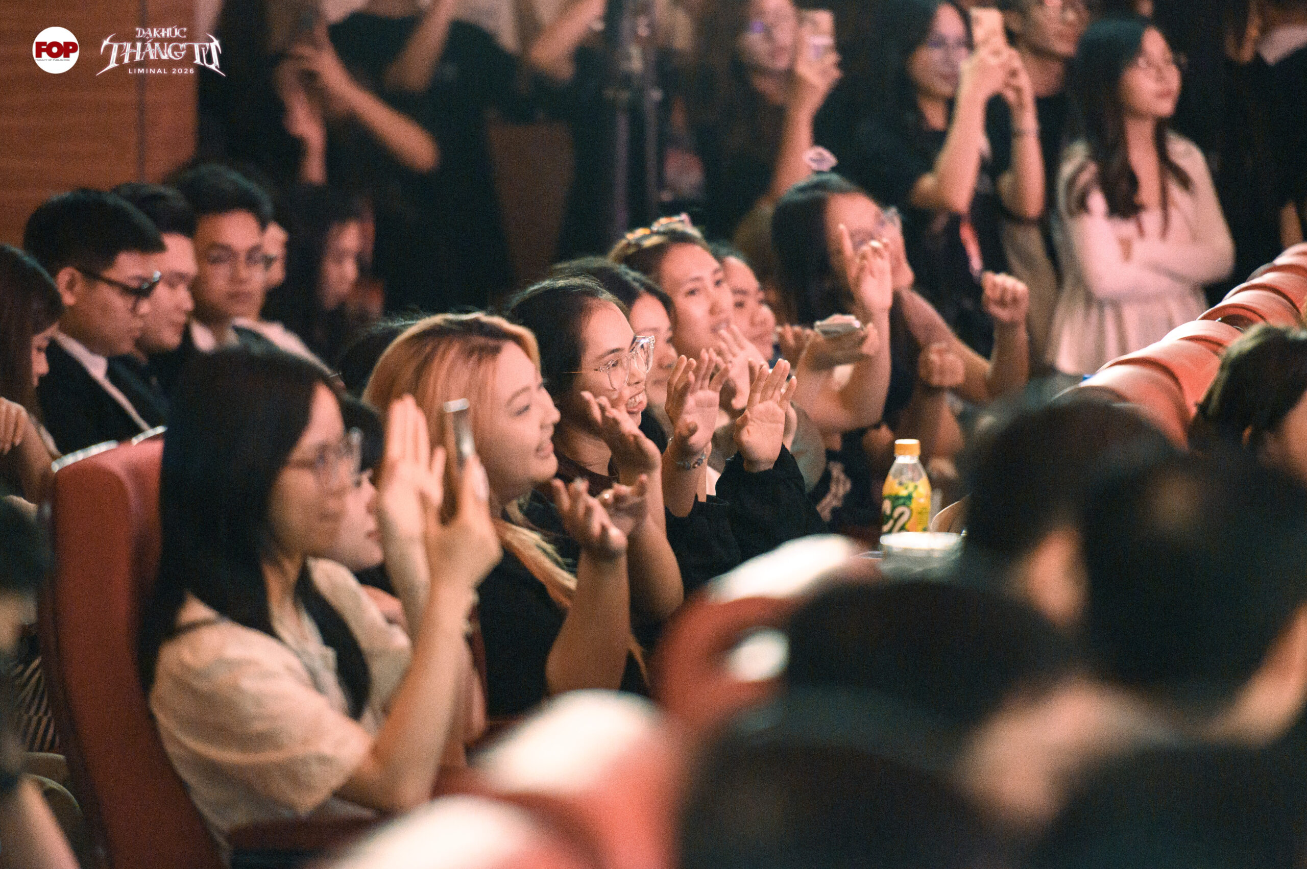 Sự hưởng ứng nồng nhiệt từ khán giả trong màn trình diễn của Anh trai Vương Bình (Ảnh: BTC) 